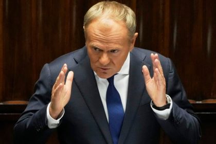 Polsko Premier udajne informoval Sejm o ruskej stope v krypto