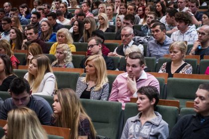 SKOLSTVO Vysoke skoly zaznamenali narast studentov