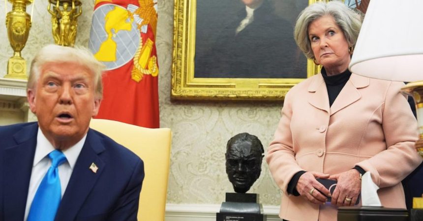 Trump ma osobnost alkoholika tvrdi sefka kancelarie