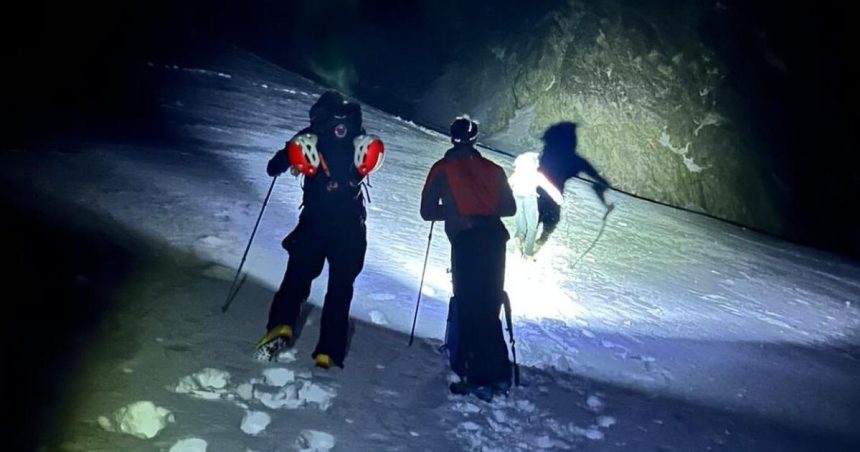Turista uviazol na tatranskom stite pomohli mu zachranari