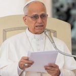 Vatikan Papez po strelbe v Sydney vyzval na ukoncenie antisemitskeho nasilia