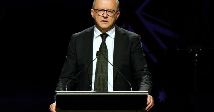 Albanese vyzval na respekt voci vojakom ktori sluzili v Afgansitane