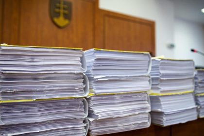 DEMOCRATI Rozsudok v kauze Krone 2 ohrozuje vyuzitie vypovedi kajucnikov demokrati ziadaju o zmenu zakona