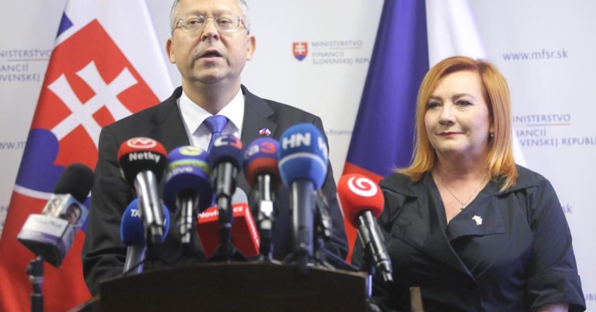 Dane najomne byvanie a veto v EU ministri financii Slovenska a Ceska otvorili citlive temy