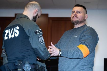 Daniel Bombic Zacal sa proces pozrite si fotografie