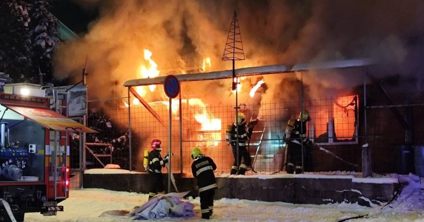 Dym videli uz z dialky v Martine horel stanok