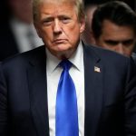 Francuzsko pre Trumpove narodeniny a MMA zapas prelozilo summit G7