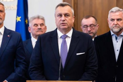 Gaspar Rasi a Danko ukazali ako pretransformovat parlament na svoj obraz Co to znamena pre opoziciu