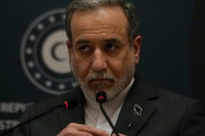 Iranska vlada odmieta rokovania o raketach a zatial neplanuje stretnutie s Americanmi