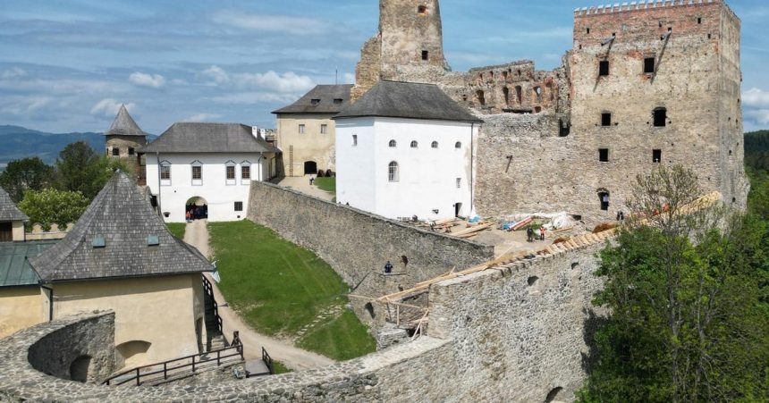 Lubovna Lubovnianske muzeum ma za sebou rekordny rok z hladiska navstevnosti Korzar Spis a Gemer SME