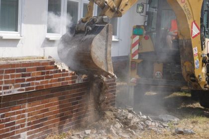 Po zburani ma MS 1 maja vo Zvolene vsetky pavilony vybudovane stavbu kolauduju