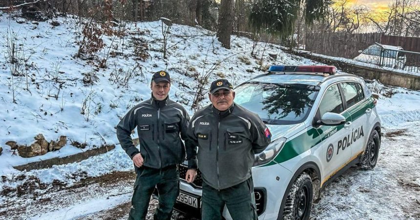 Policia Muz v Jasove ohrozoval svoj zivot nozom