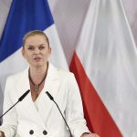 Polsko Vladna koalicia chce obmedzit socialne siete mladistvym