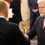 rozputam brutalny boj pisal poradcovi cesky prezident obvinil sefa diplomacie z vydierania