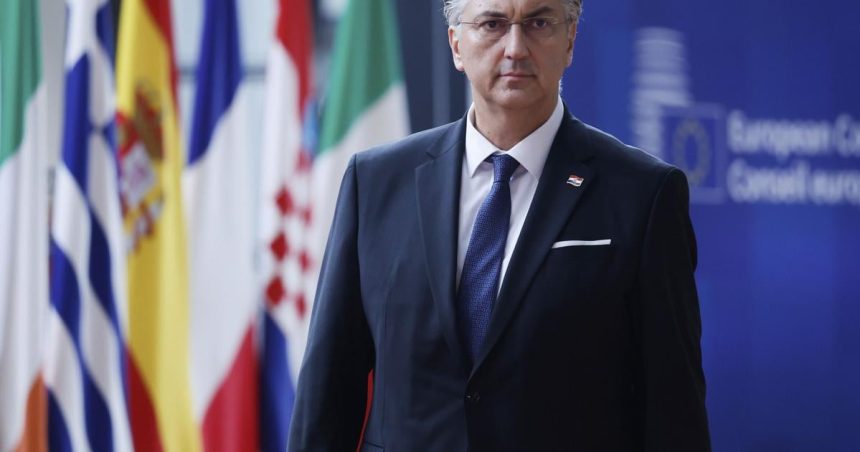 Chorvatsko je podla premiera Plenkovica pripravene zabezpecit dodavky ropy pre Madarsko a Slovensko