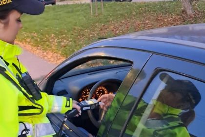 Co slubili to splnili policajti obsadili viacere vjazdy do miest