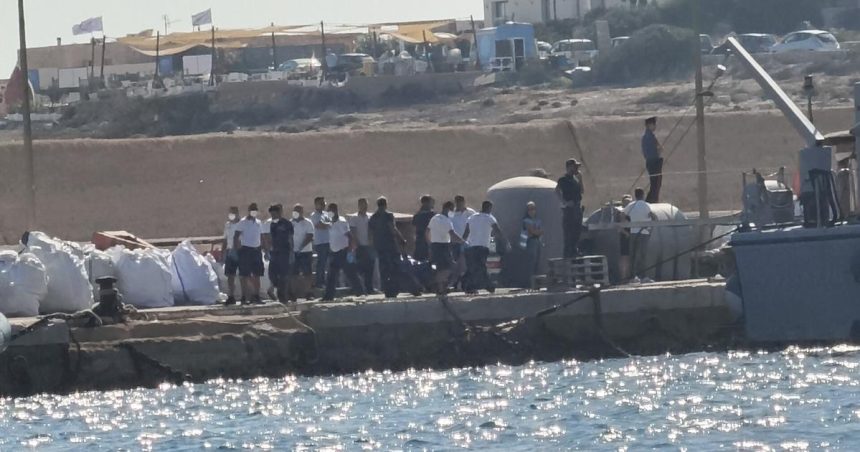 EU Pocet prvoziadatelov o azyl v novembri minuleho roka klesol o 26