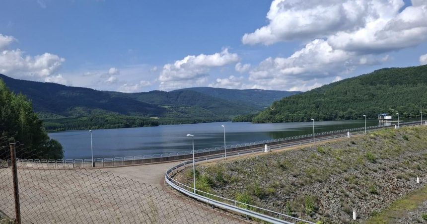 Hanba celej vlade Rozhorcenie Podpolanci reaguju na zaradenie precerpavacky Malinec Latky medzi vyznamne investicie