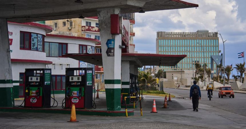 Kuba oznamila leteckym spolocnostiam ze na mesiac pozastavuje dodavky paliva