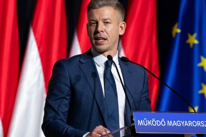 Madarsko Kandidat strany TISZA na premiera je Peter Magyar