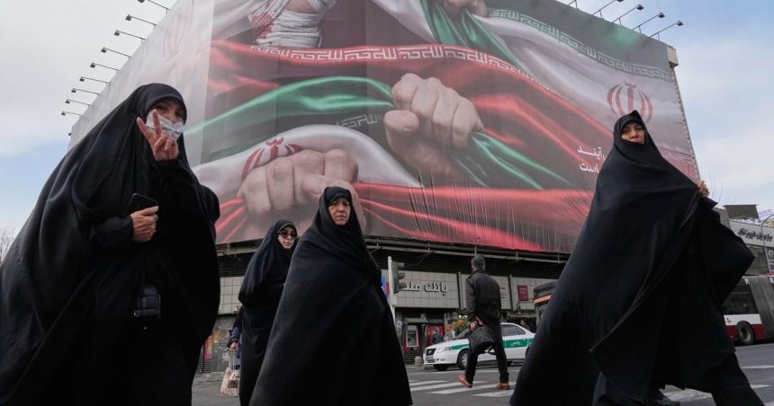 Na iranckych uliciach je pat protestujucich rezim sa pripravuje na moznu vojnu a na svoju existenciu