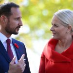 Norska korunna princezna vyjadrila lutost nad svojim priatelstvom s Epsteinom