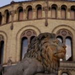 Norsky parlament s jasnou vacsinu schvalil zachovanie monarchie