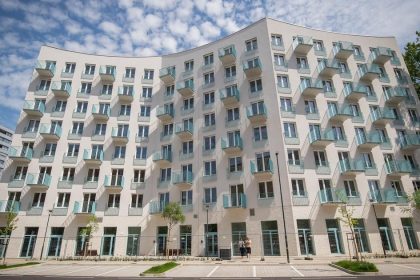 Novy Obciansky zakonik meni aj najomne zmluvy Upravuje zmluvy na neurcity cas a uroky z depozitu