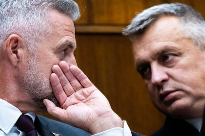 Parlament dnes Parlament rokue o odvolavani ministrov a vlady debata sa moze predlzovat az do rana