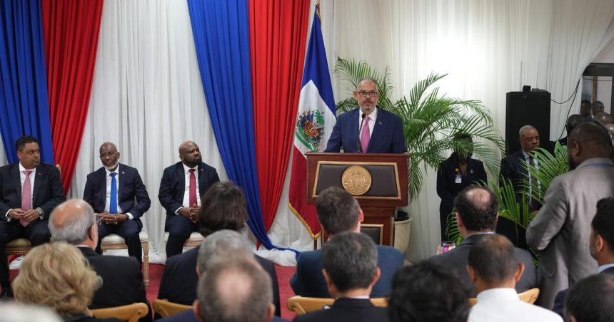 Po odstupeni prechodnej rady sa kriza na Haiti zhorsuje