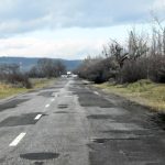 Potrebuj milin maj desatisc obce hadaj prostriedky na opravu cesty smrti