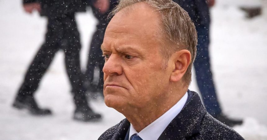 Premier Tusk vyzval polskych obcanov aby okamite opustili Iran