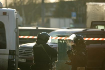 RUSKO Sterba v skole si vyzadala jednu obet traja su zraneni