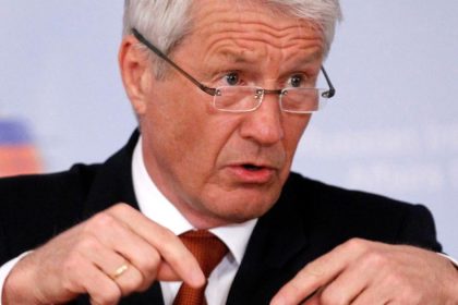 Rada Europy zrusila imunitu svojmu byvalemu sefovi kvoli vazbam na Epsteina