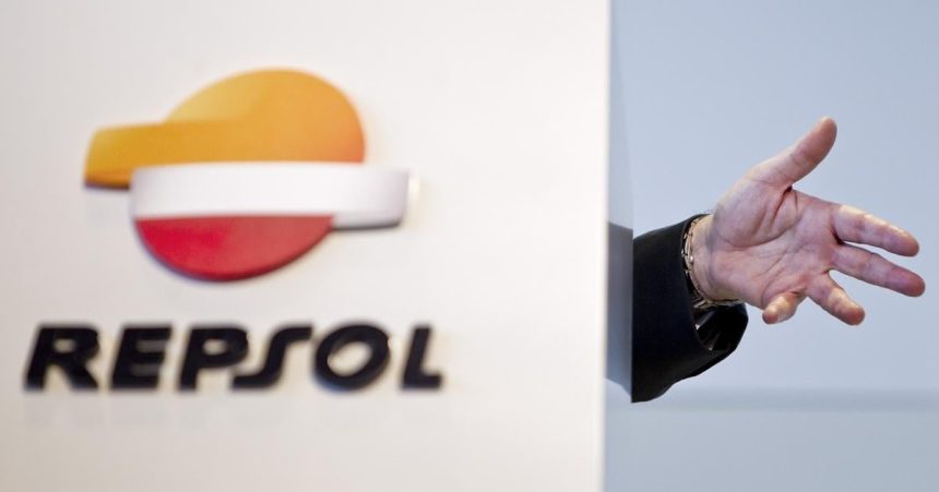 Ropa Zisk spanielskej spolocnosti Repsol naprik nizsimm cenam ropy vlani vzrastol
