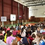 Rozhadane Slovensko spojil hokej Deti sa neucia fandi sa v skolkach uradoch aj vo fabrikach