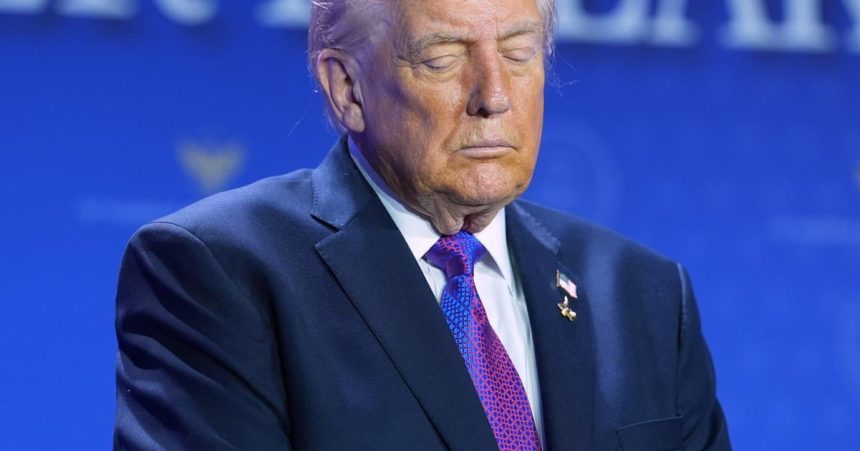 USA Trump vyjadril pred volbami v Madarsku bezpodmienocnu podporu Orbanovi