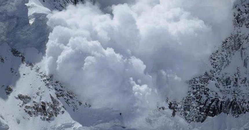 Vo Vysokych Tatrach zasiahla lavina O zivot prisli dvaja muzi Korzar Spis a Gemer SME