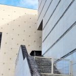 Z divadla uz roky odpadava obklad terasy su uzavrete Zupa caka na schvalenie financii firmu vybrali uz vlani