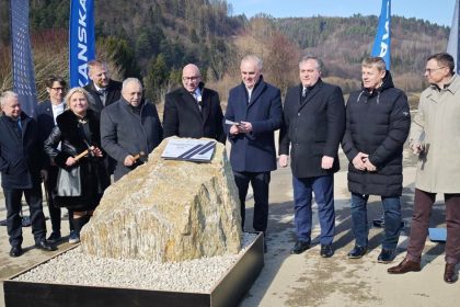 posledny z troch usekov d3 je oficialne otvoreny prichadza 1200 dni ktore zmenia kysuce