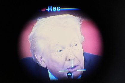 Americke zbrojarske firmy zvysia vyrobu modernych zbrani stvornasobne povedal Trump