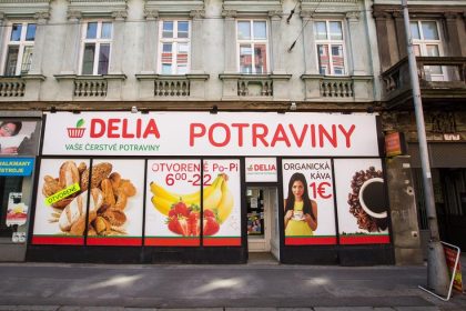 Arca nezaplatila dalsiu splatku dlhu opat jej hrozi konkurz