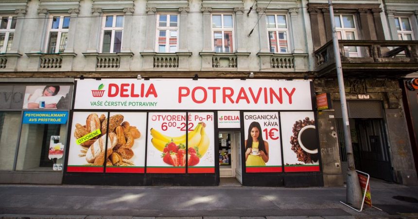 Arca nezaplatila dalsiu splatku dlhu opat jej hrozi konkurz