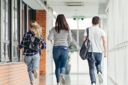 Bratislava Trnava a Nitra oznamili spolupracu v boji proti psychoaktivnym latkam