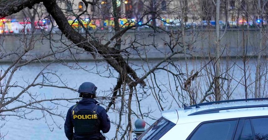 Ceska policia zadrzala piatu osobu v suvislosti s poziarom v Pardubiciach