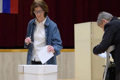 Doplujuce voby v Solcanoch priniesli tesny vysledok rozdiel medzi kandidtmi bol minimalny