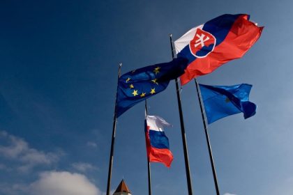 Europaska komisia varovala Slovensko ze neuskutocnuje implementaciu smernice o kapitalovych poziadavkach