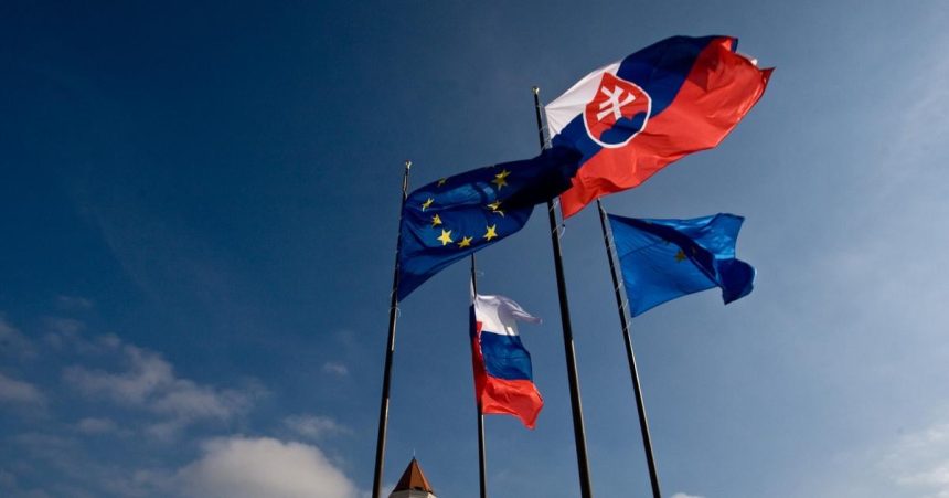 Europaska komisia varovala Slovensko ze neuskutocnuje implementaciu smernice o kapitalovych poziadavkach