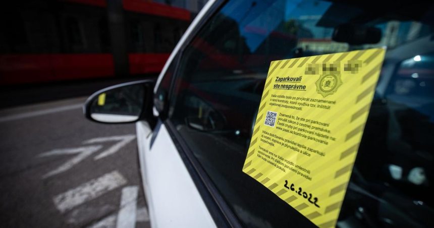Magistrat povazuje obvinenie z diskriminacie v parkovani za nepravdive