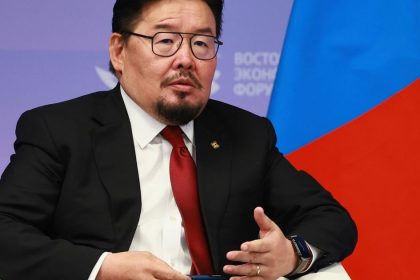Mongolsky premier Zandanshatar rezignoval na svoju funkciu po nezhodach v strane